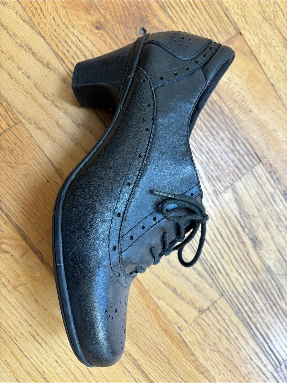 Rockport Black Leather Derby Oxfords with Perforated Toe